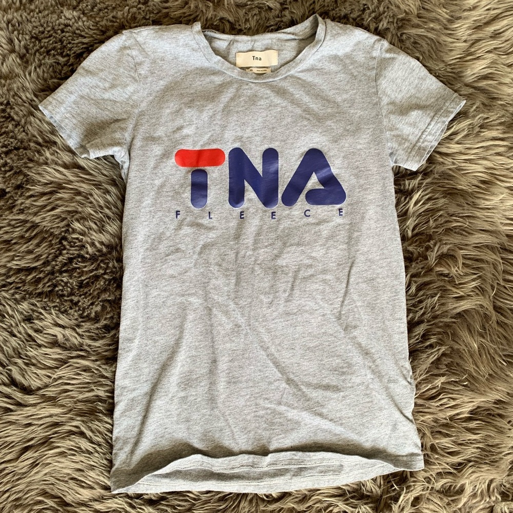 Aritzia TNA Heathered Grey Short Sleeve Tee